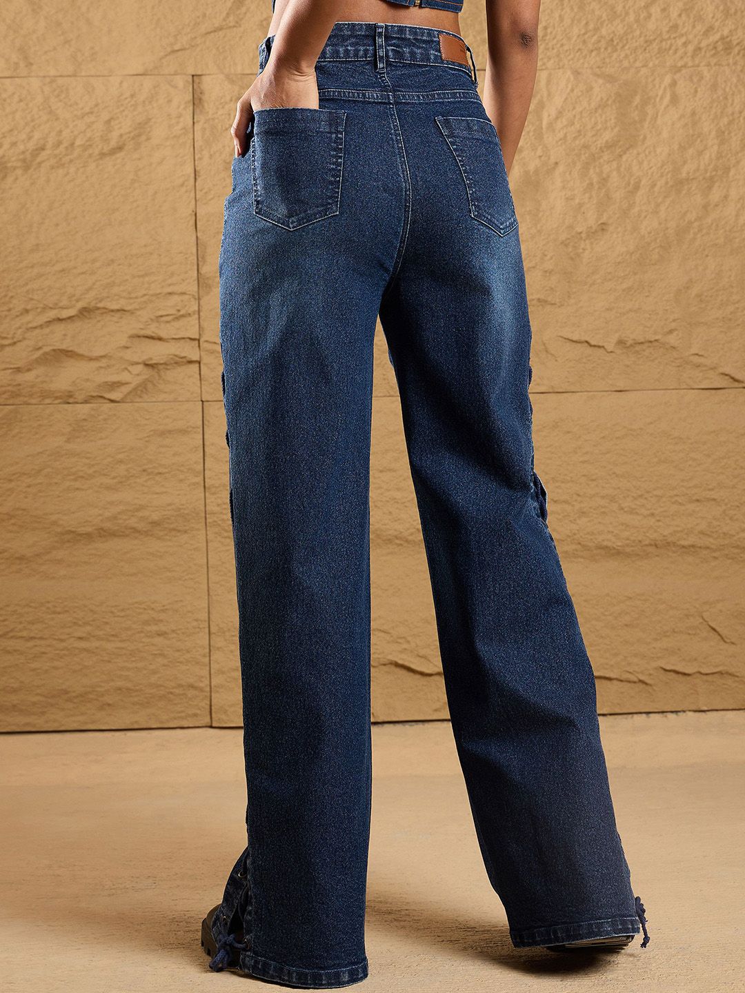 SASSAFRAS Women Straight Fit High-Rise Low Distress Stretchable Jeans