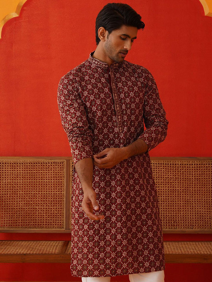 Jompers Men Geometric Embroidered Sequinned Kurta