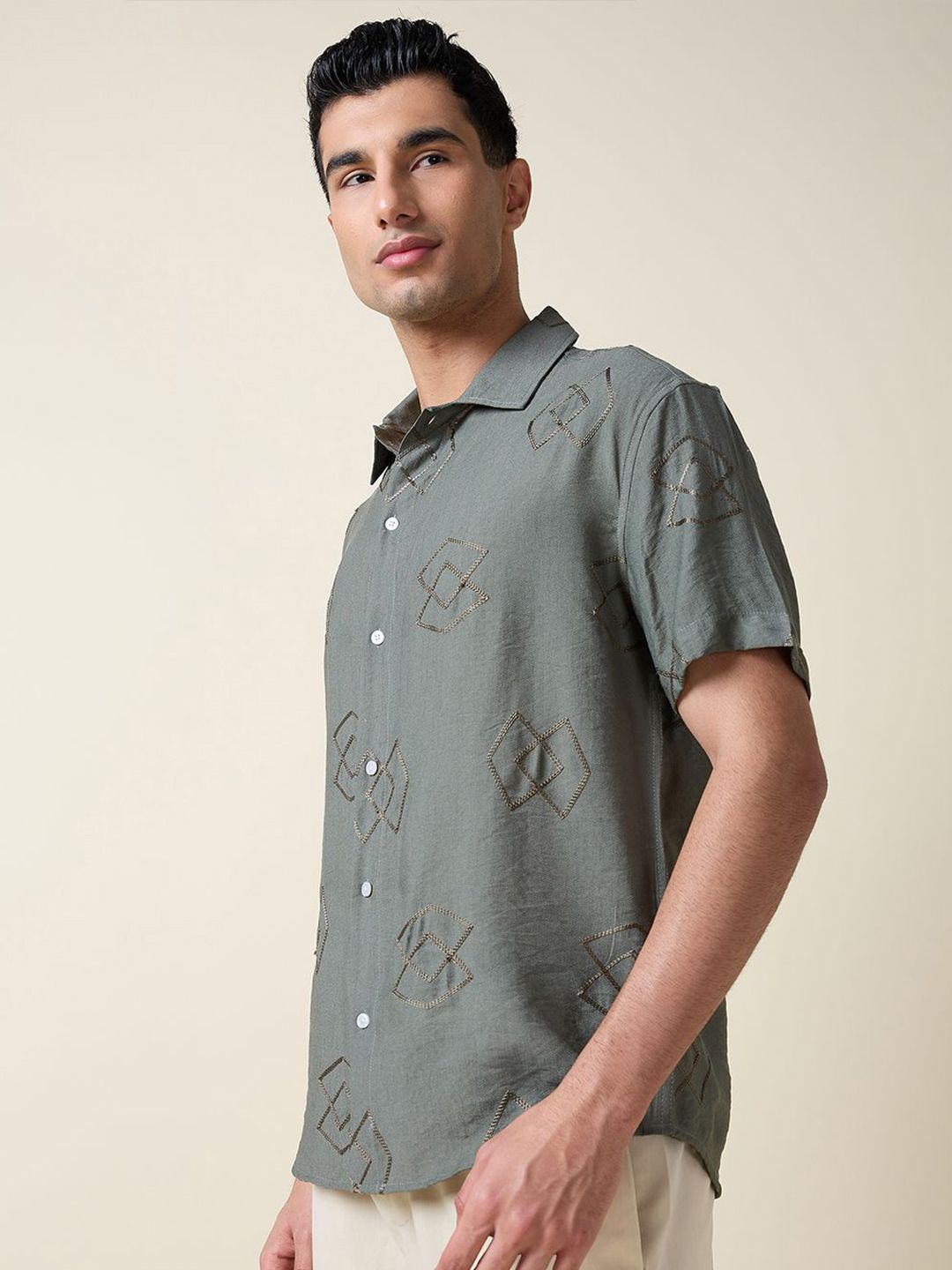 Thomas Scott Men Embroidered Regular Fit Casual Shirt
