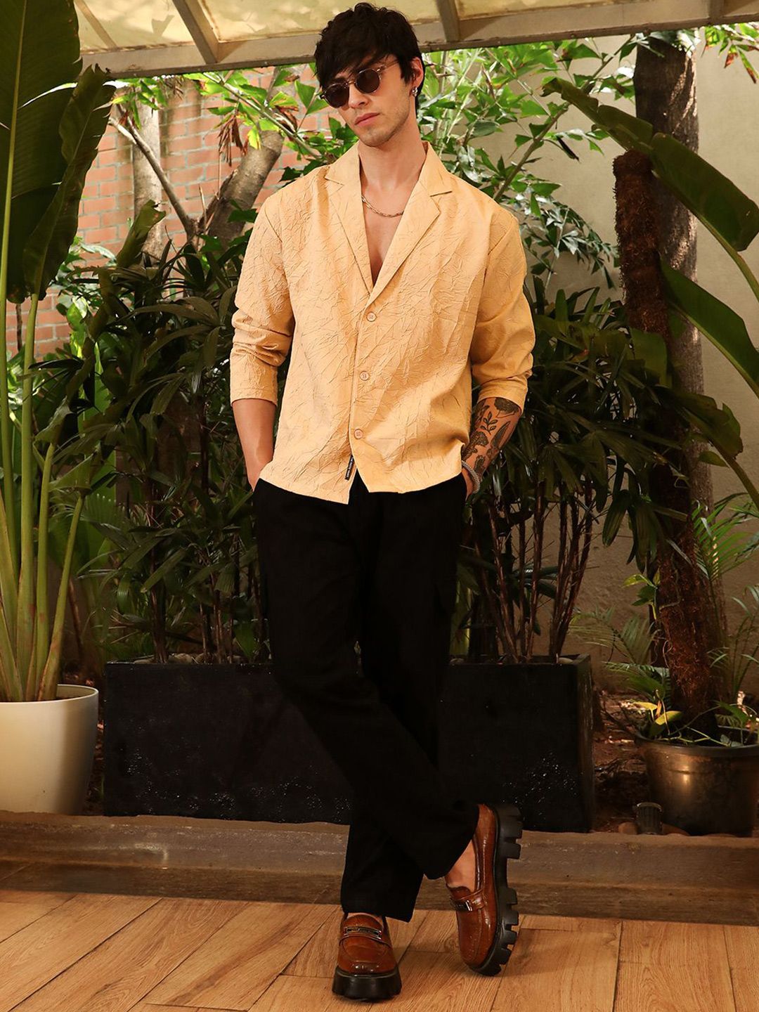 Campus Sutra Men Comfort Opaque Casual Shirt