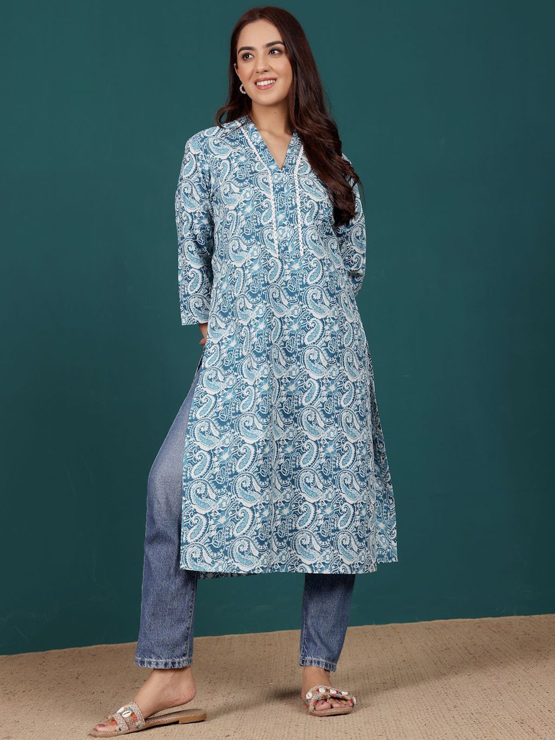 Varanga Women Paisley Printed Indie Prints Kurta