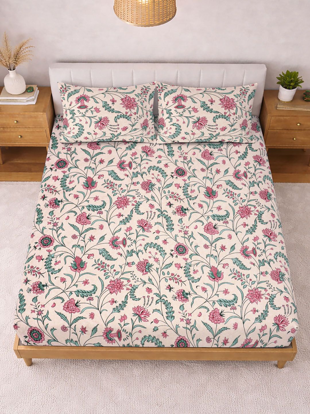 KLOTTHE Beige & Pink Printed 300 TC Double Bedsheet With 2 Pillow Covers- 2.5 m x 2.25 m