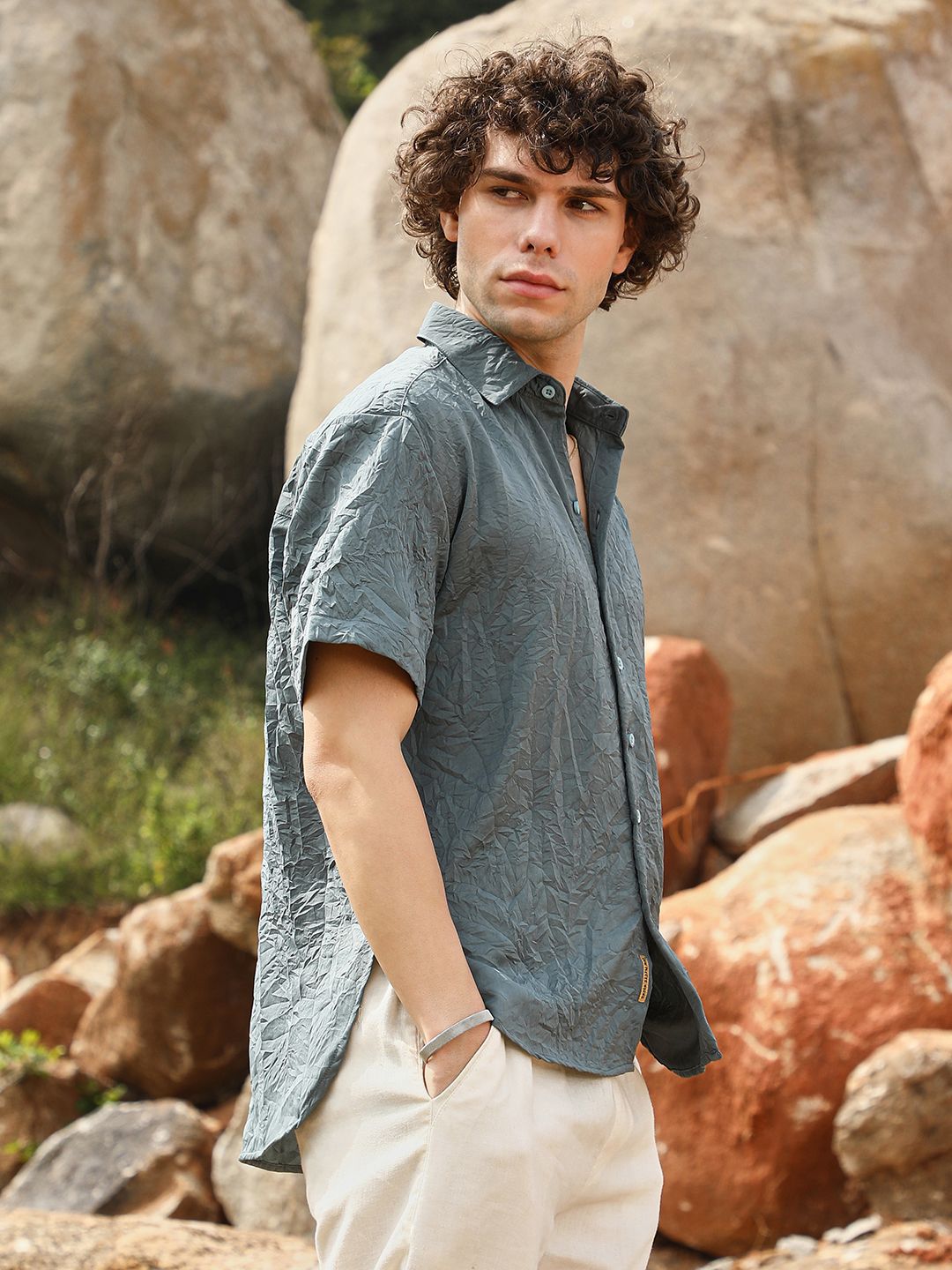 Campus Sutra Men Comfort Opaque Casual Shirt