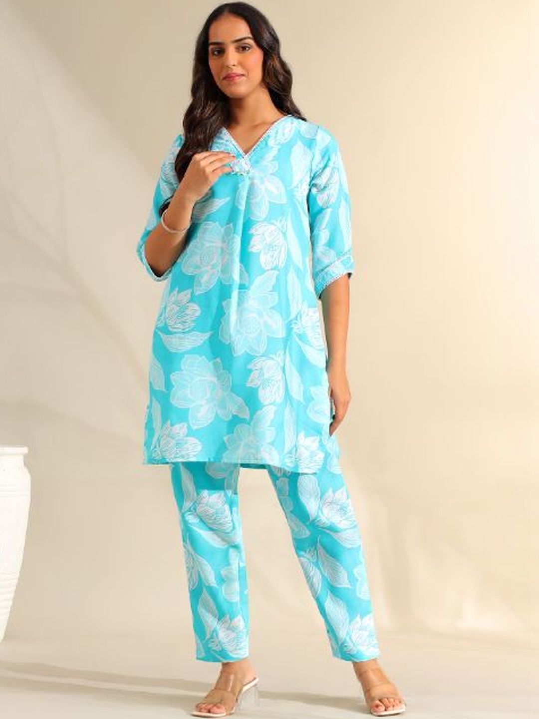 Mamicha Women Floral Printed Regular Pure Cotton Kurta with Trousers