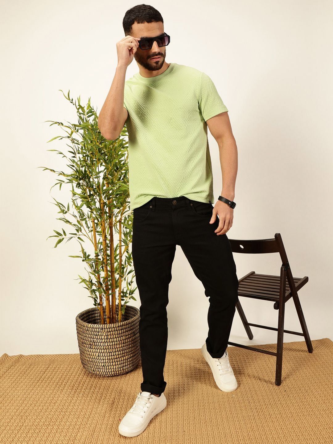 Thomas Scott Men Anti Odour Solid Round Neck T-Shirt
