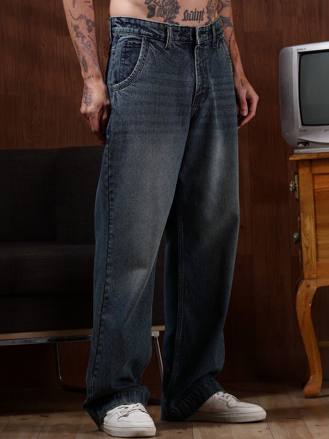 Eszett Denims Blue Light Fade High-Rise Baggy Fit Jeans