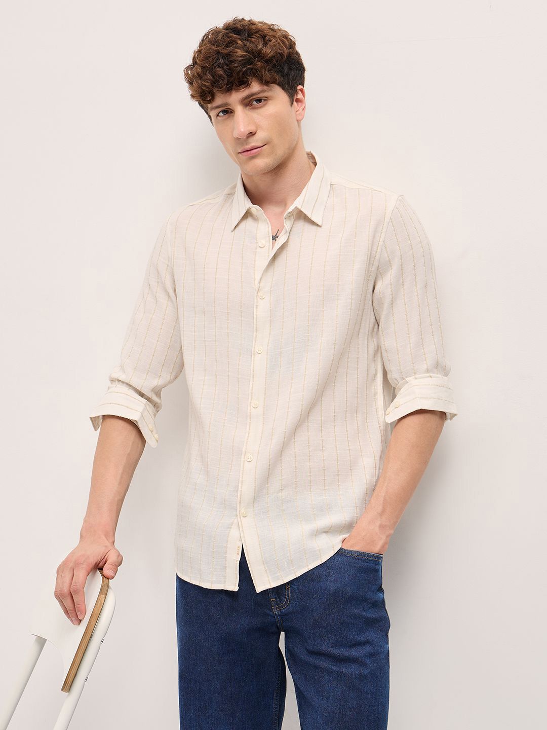 THE BEAR HOUSE Men Slim Fit Spread Collar Vertical Striped Casual Shirt