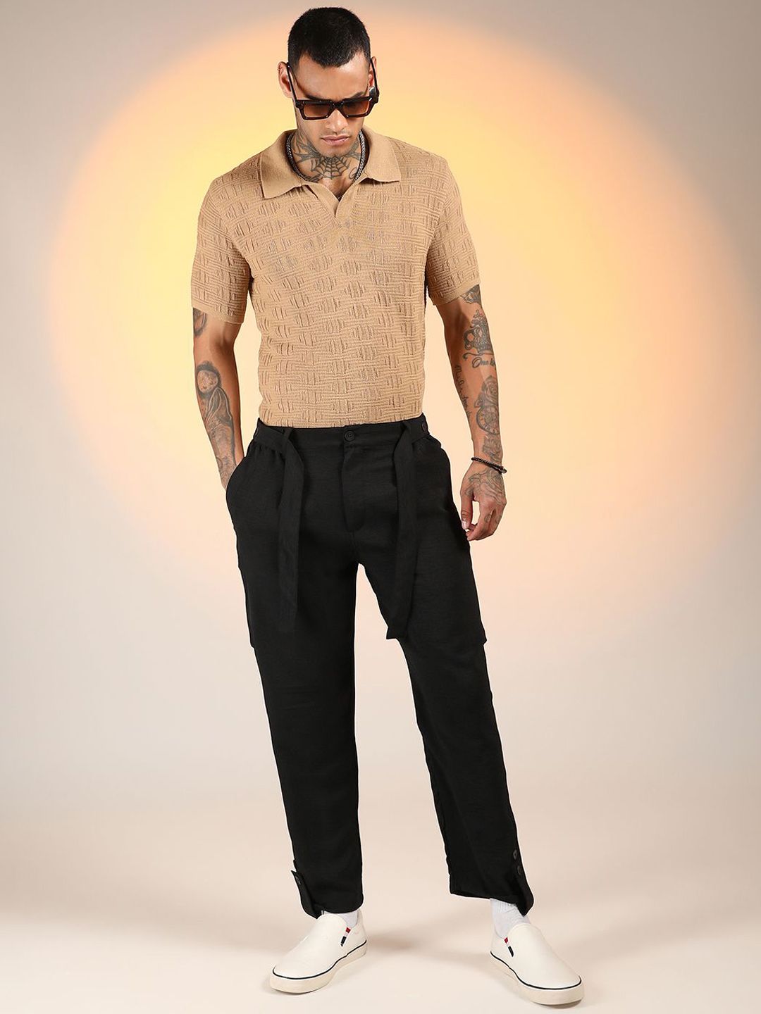 Campus Sutra Men Comfort Pleated Trousers