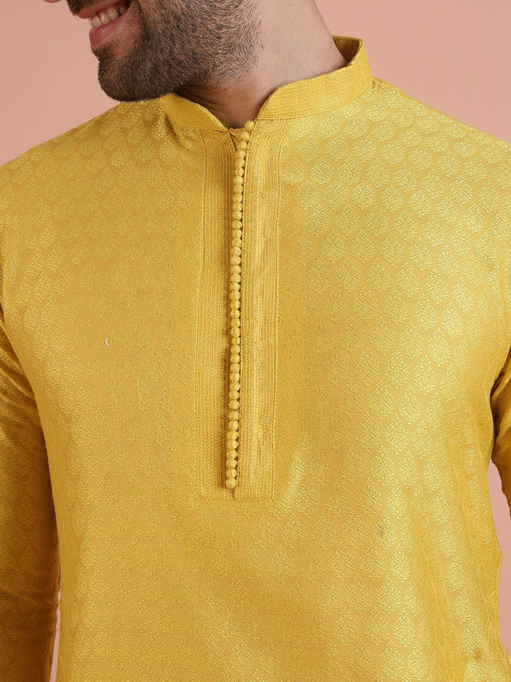 KISAH Woven Design Thread Work Mandarin Collar Straight Kurta