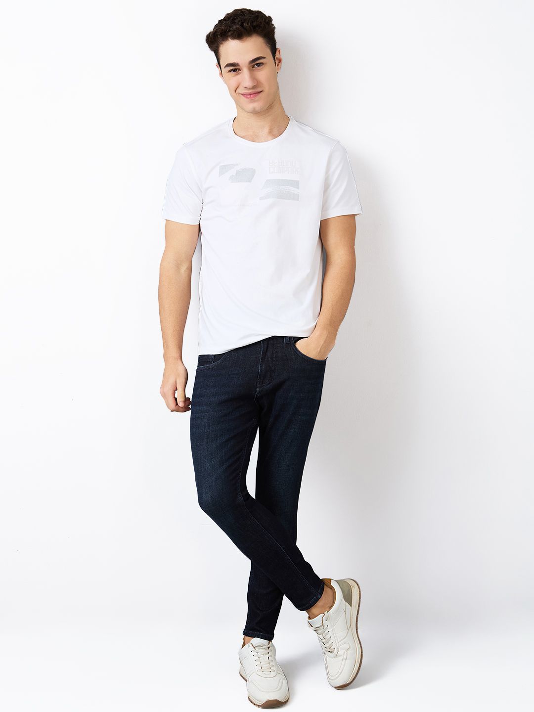 SPYKAR Men Slim Fit Low Distress Jeans