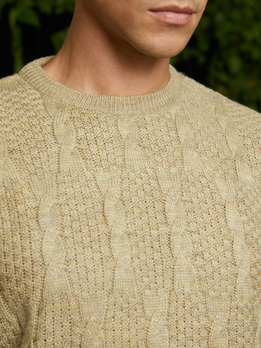 Campus Sutra Men Round Neck Pullover Sweaters