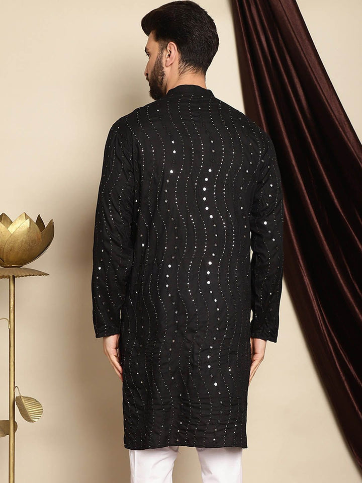 Anouk Hitam Berjalur Sulam Cermin Kerja Kurta Labuci
