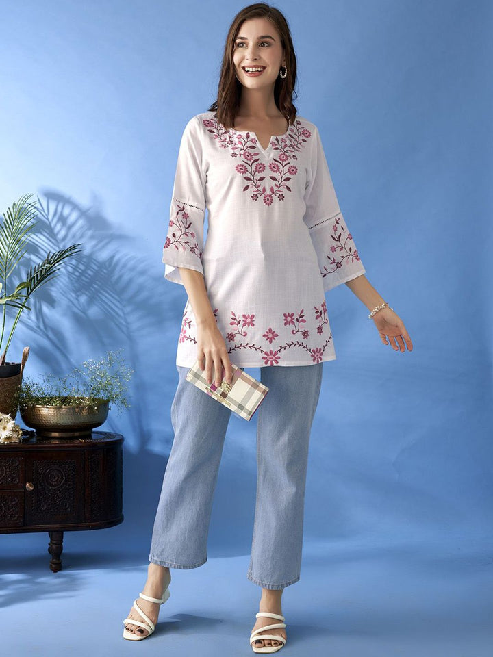 Anouk Floral Embroidered Thread Work Liva Thread Work Kurti
