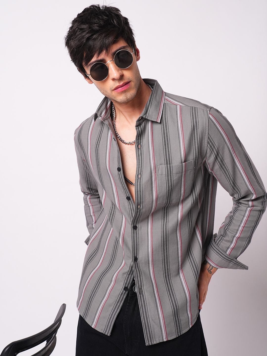 VASTRADO Men Classic Slim Fit Vertical Striped Spread Collar Cotton Casual Shirt