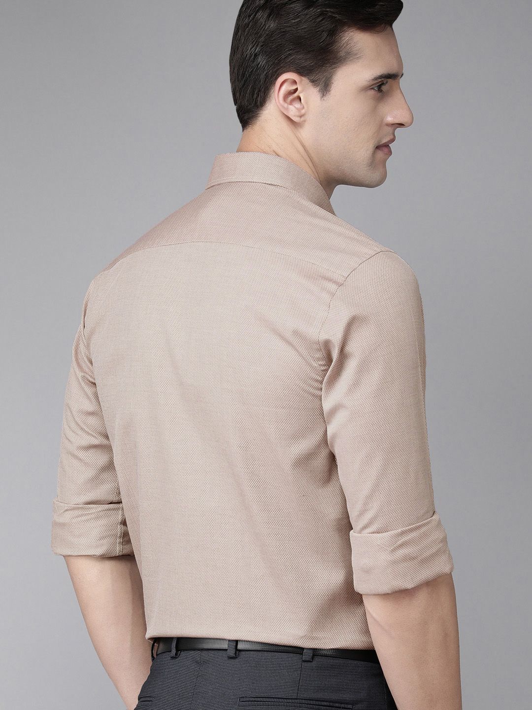Park Avenue Men Grey Self Designed Textured Slim Fit Pure Cotton Formal Shirt