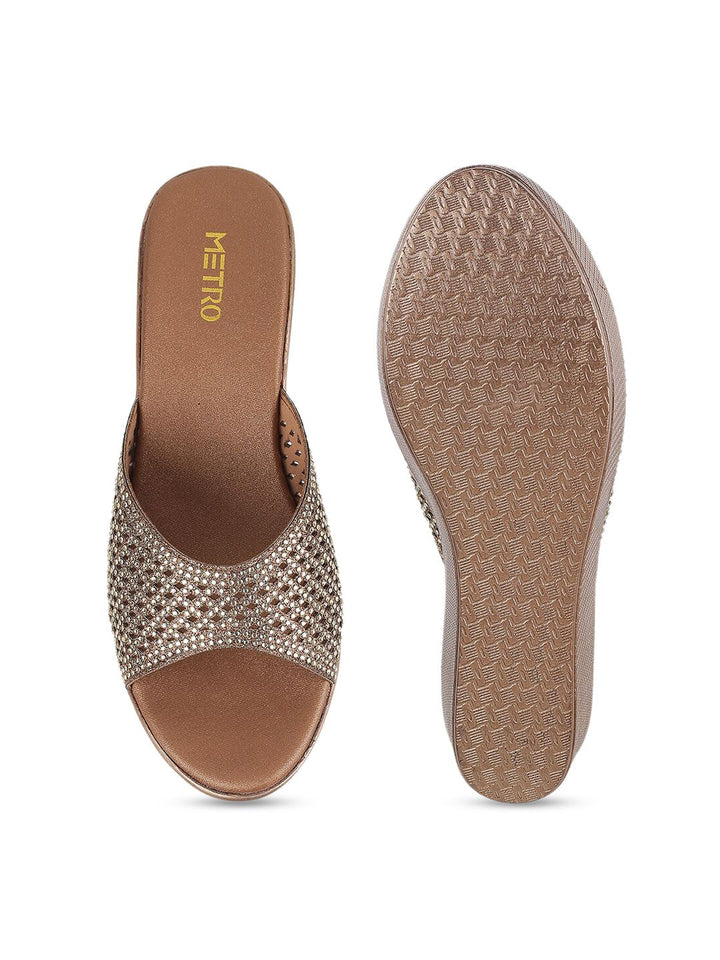 Metro Gold-Toned Embellished Wedge Heel Sandals