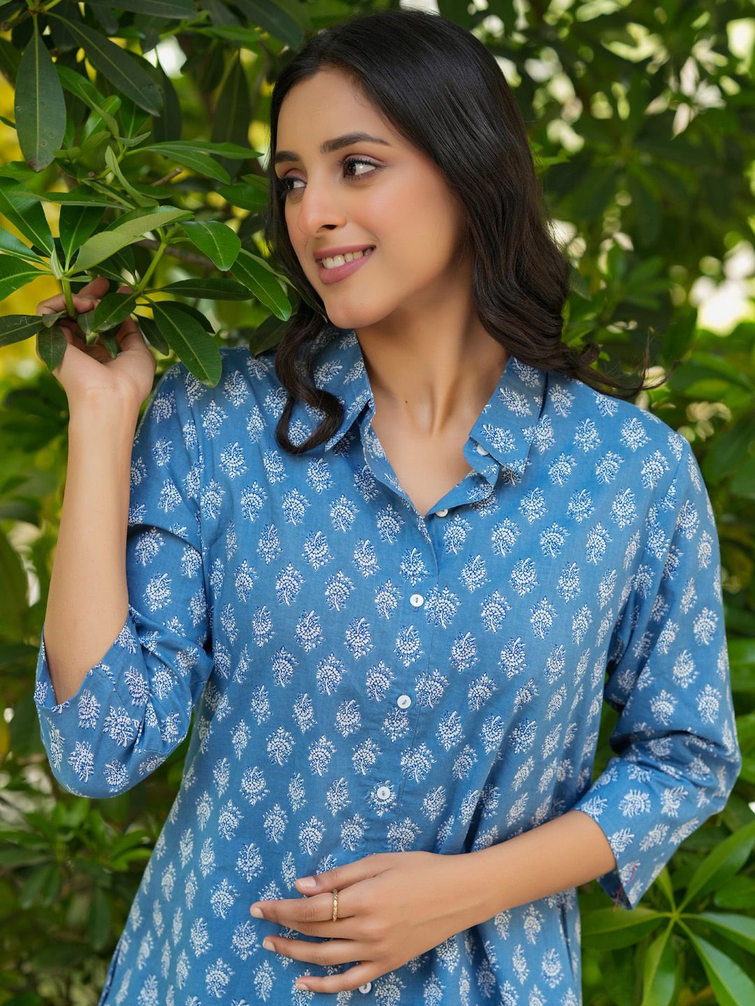 SANSKRUTIHOMES Blue Printed Pure Cotton Shirt with Lounge Pants