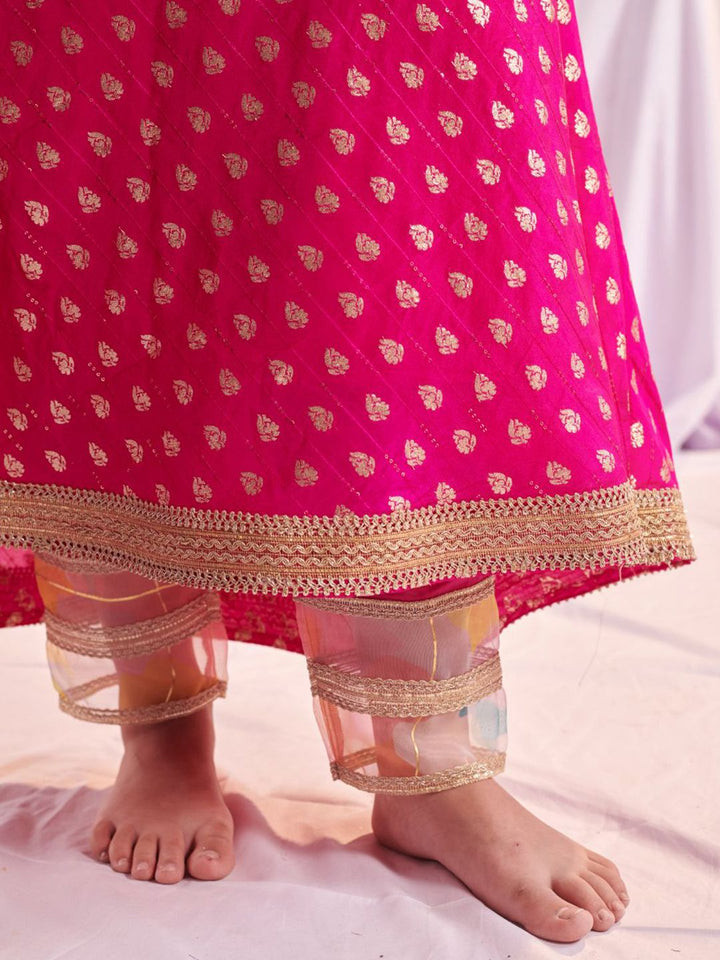 pspeaches Girls Floral Printed Regular Sequinned Kurta with Pyjamas & With Dupatta