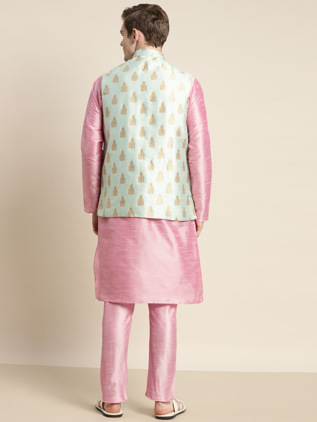 SOJANYA Men Kurta with Churidar & Ethnic Motifs Embroidered Nehru Jacket