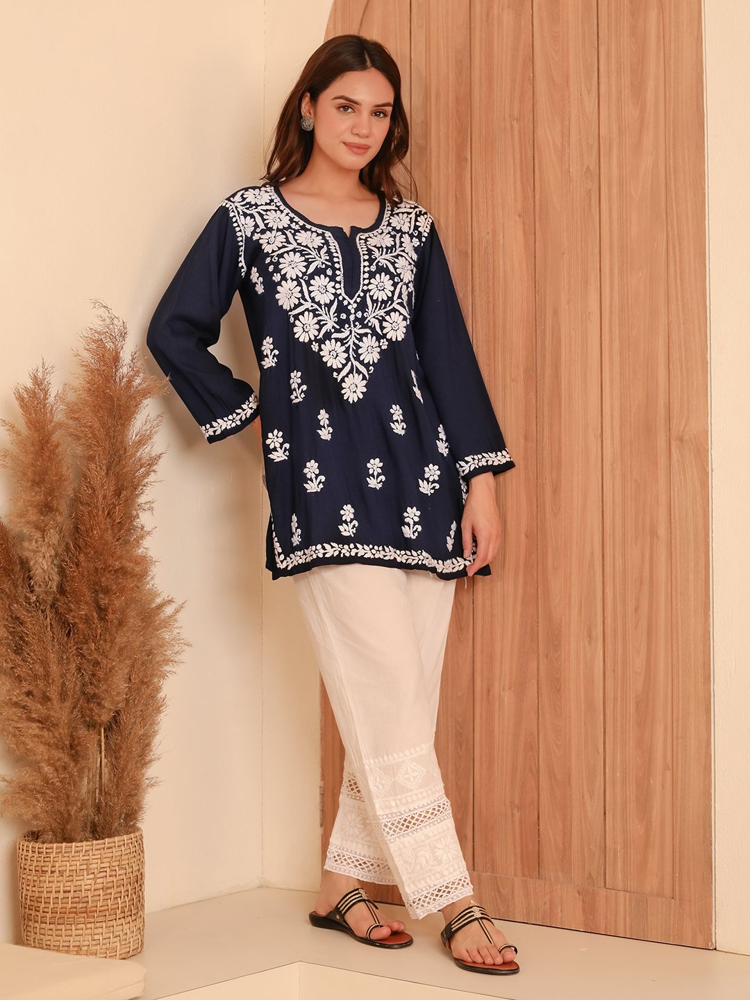 HOUSE OF KARI Floral Embroidered Round Neck Long Sleeves Straight Kurti