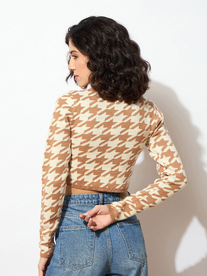 SASSAFRAS Women Brown & White Houndstooth Design Pullover