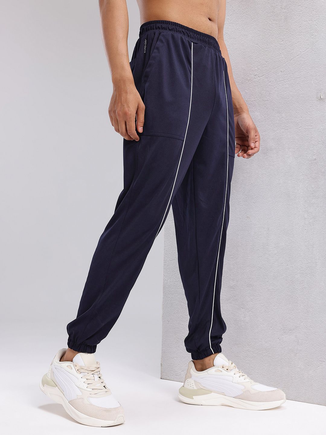 HRX by Hrithik Roshan Men Typography Print Mid-Rise Rapid-Dry Running Joggers