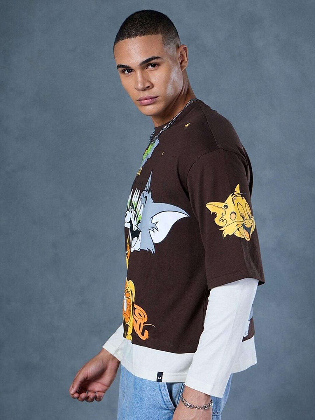 Bewakoof Brown Tom & Jerry Printed Round Neck Short Sleeves Cotton Oversized T-shirt