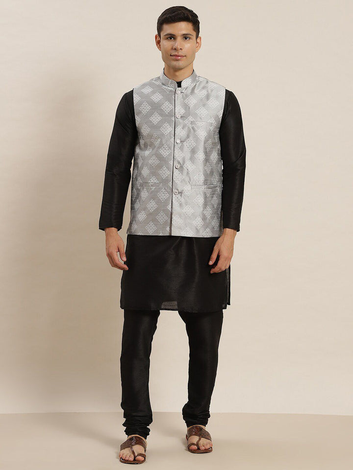 SOJANYA Mandarin Collar Regular Kurta With Churidar & Nehru Jacket