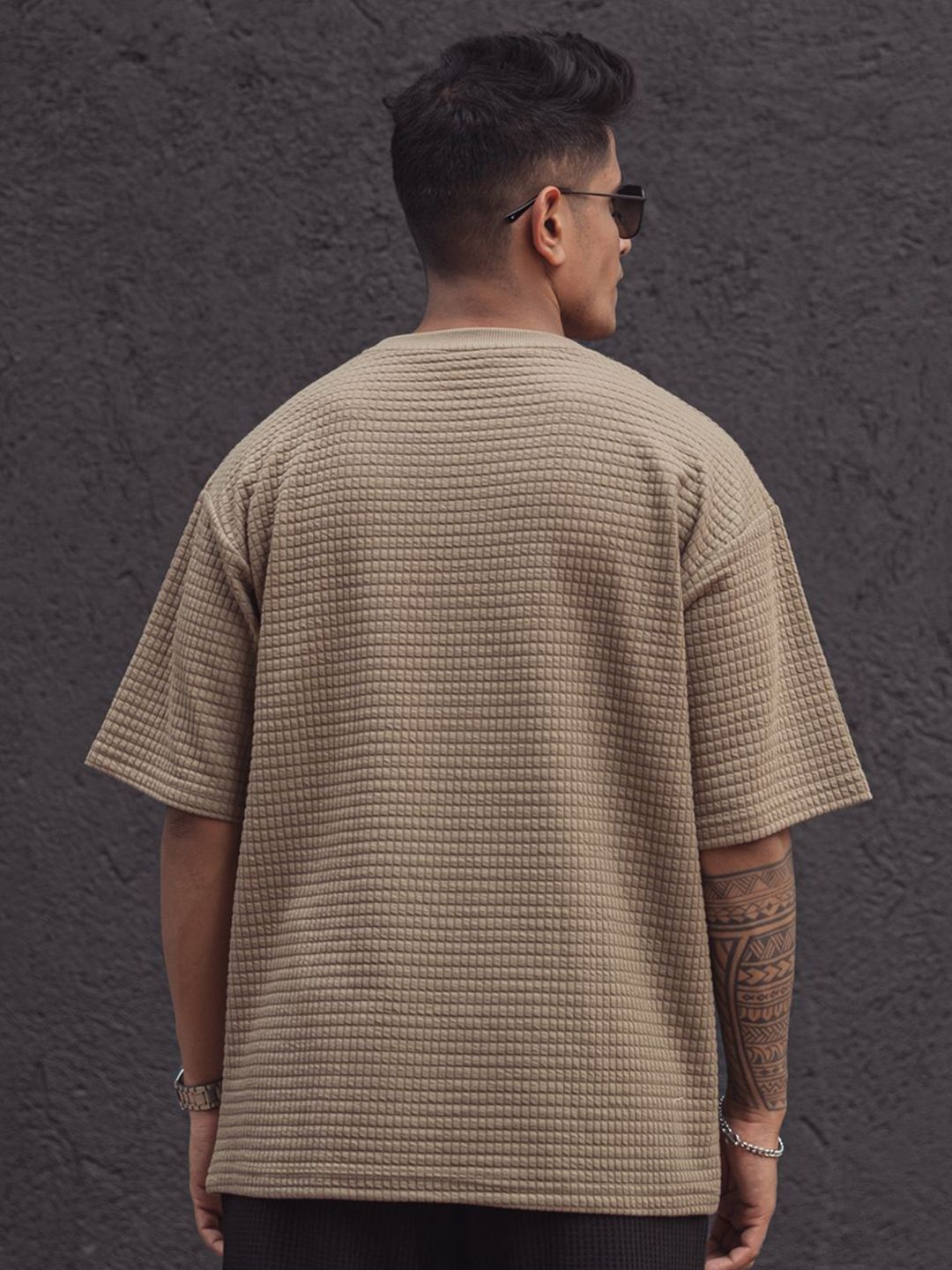 Powerlook Men Self Design Oversized Pockets T-shirt