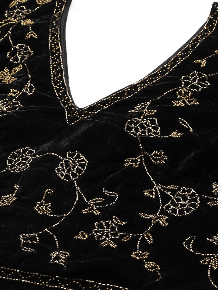 Antheaa Black Embellished Velvet Crop Top