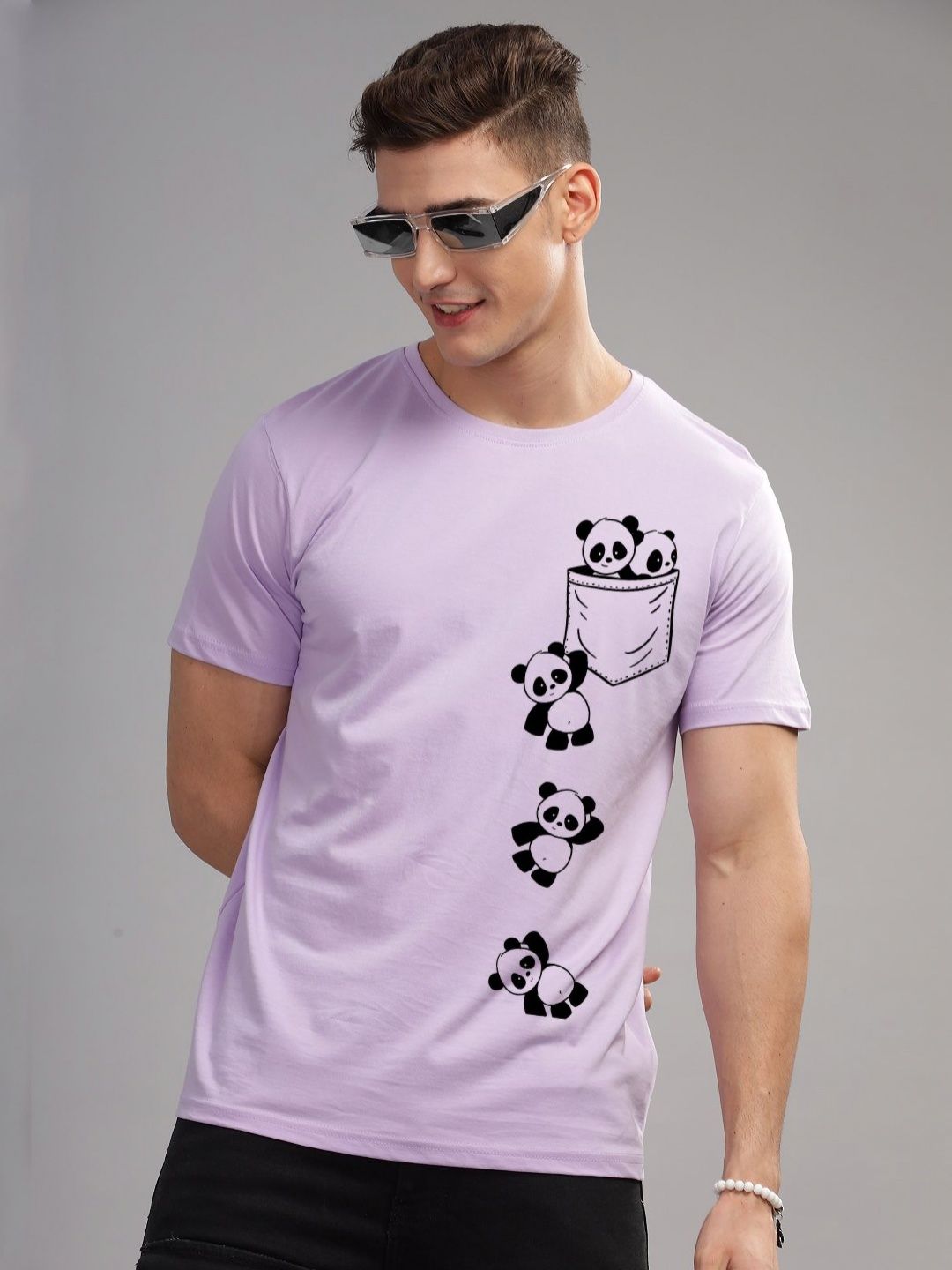 ADRO Men Typography Printed Applique T-shirt