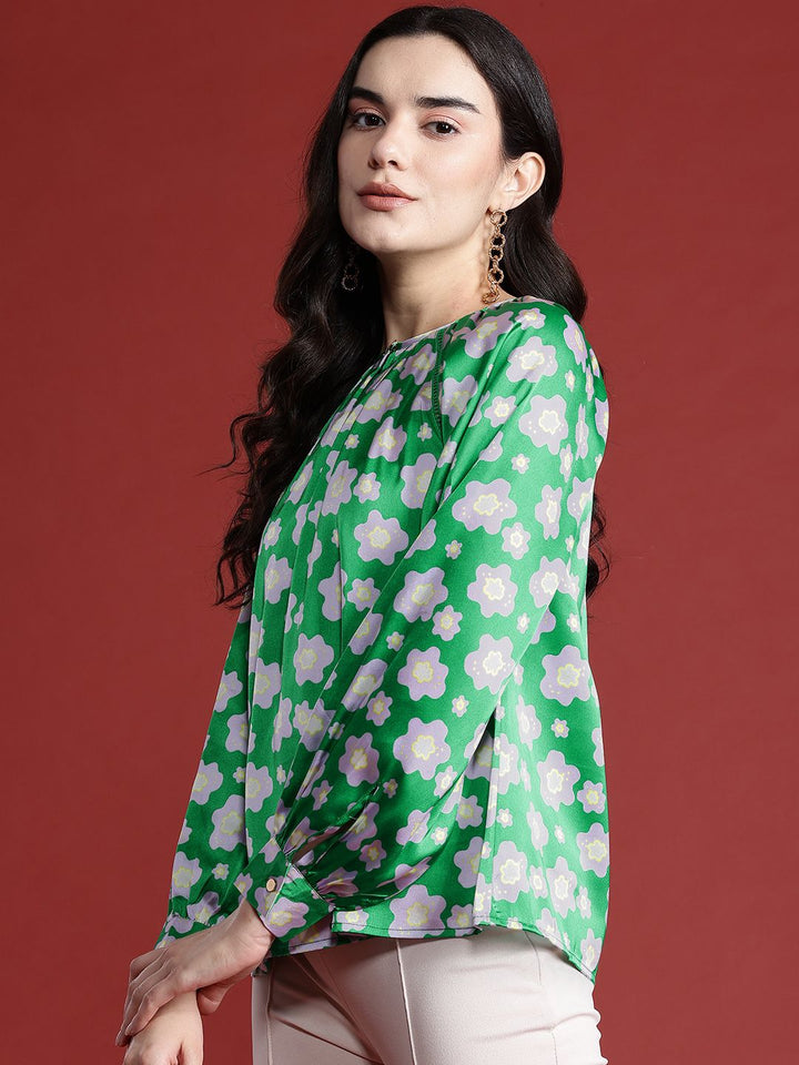 all about you Floral Print Keyhole Neck Top