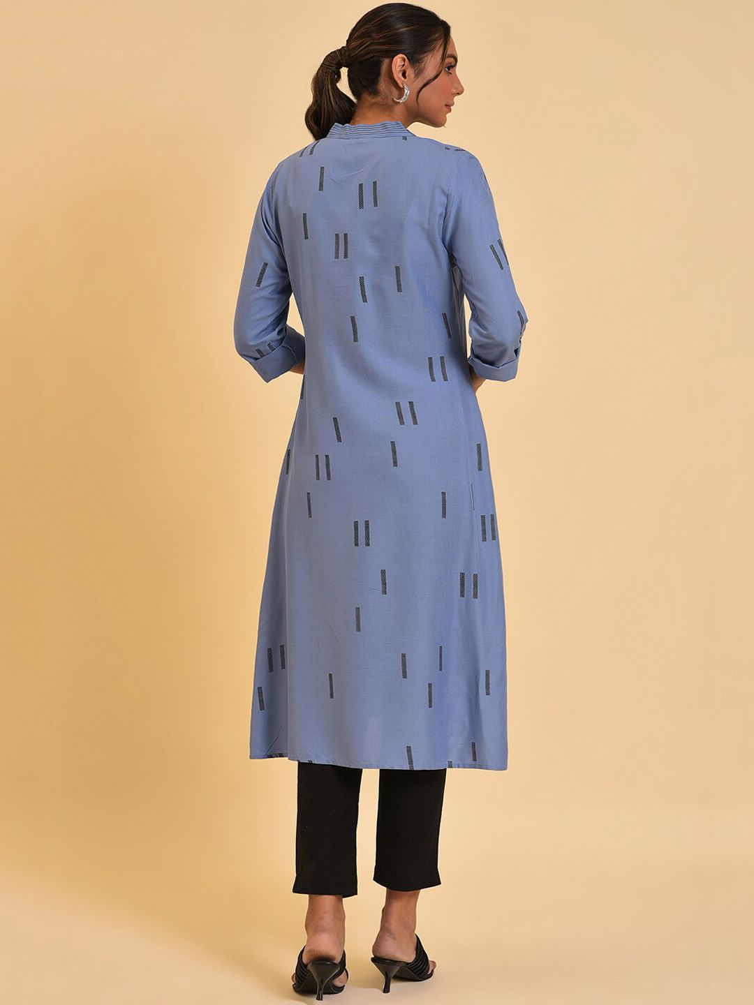 W Blue Geometric Printed Kurta With Trousers