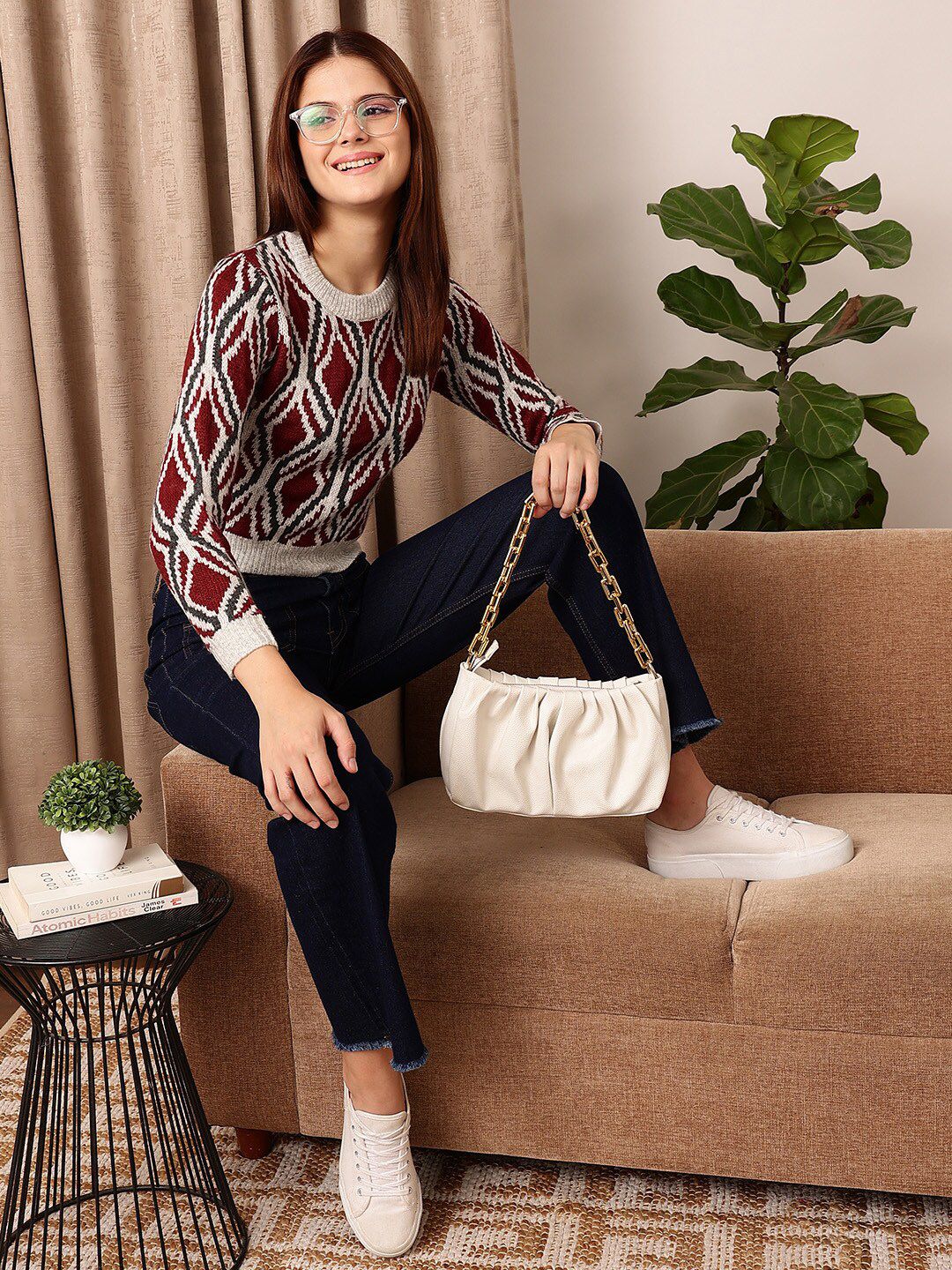 STREET 9 White & Red Cable Knit Crop Pullover