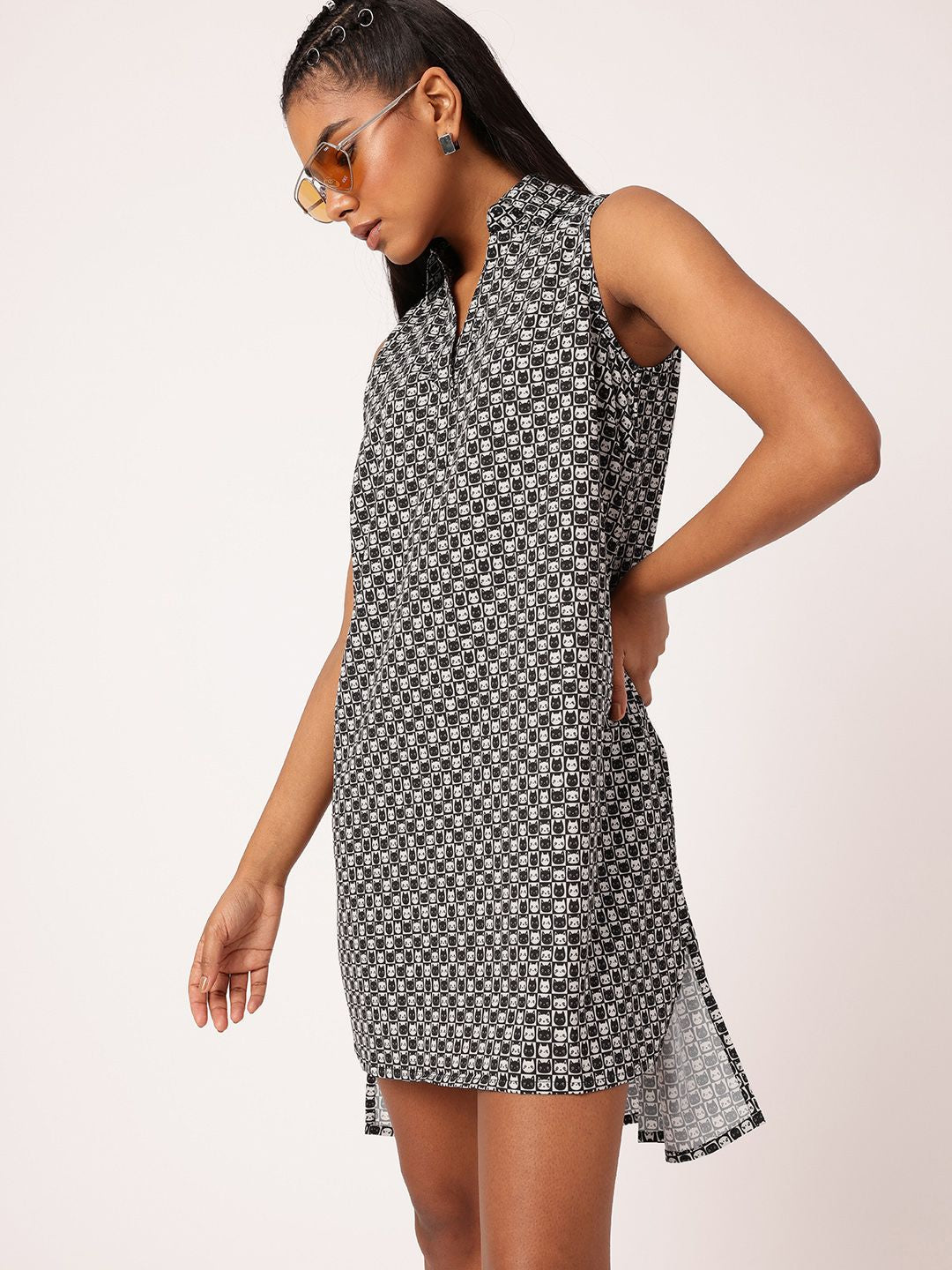 DressBerry Quirky Grunge Printed Sleeveless A-Line Dress