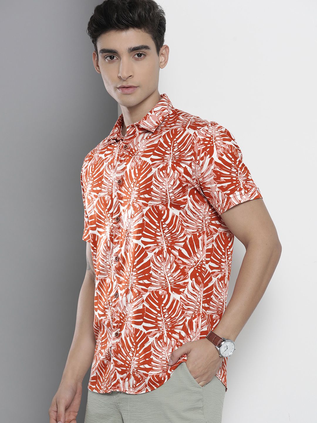 The Indian Garage Co Men Regular Fit Tropical Printed Cotton Resortwear Shirt