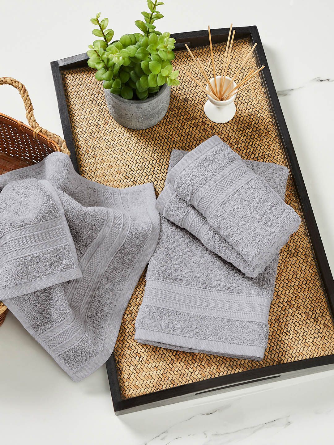 MYTRIDENT Set of 4 Silver-Toned Solid Soft  Plush 500 GSM Cotton Hand Towels