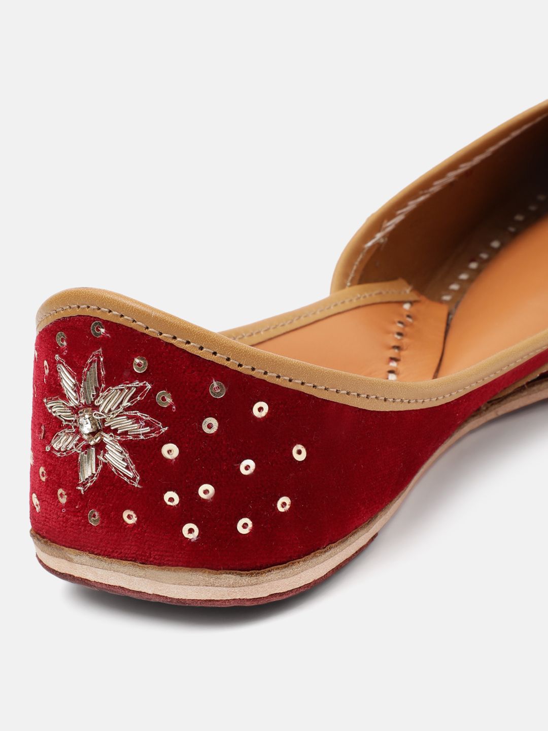 House of Pataudi Women Ethnic Embellished Mojaris