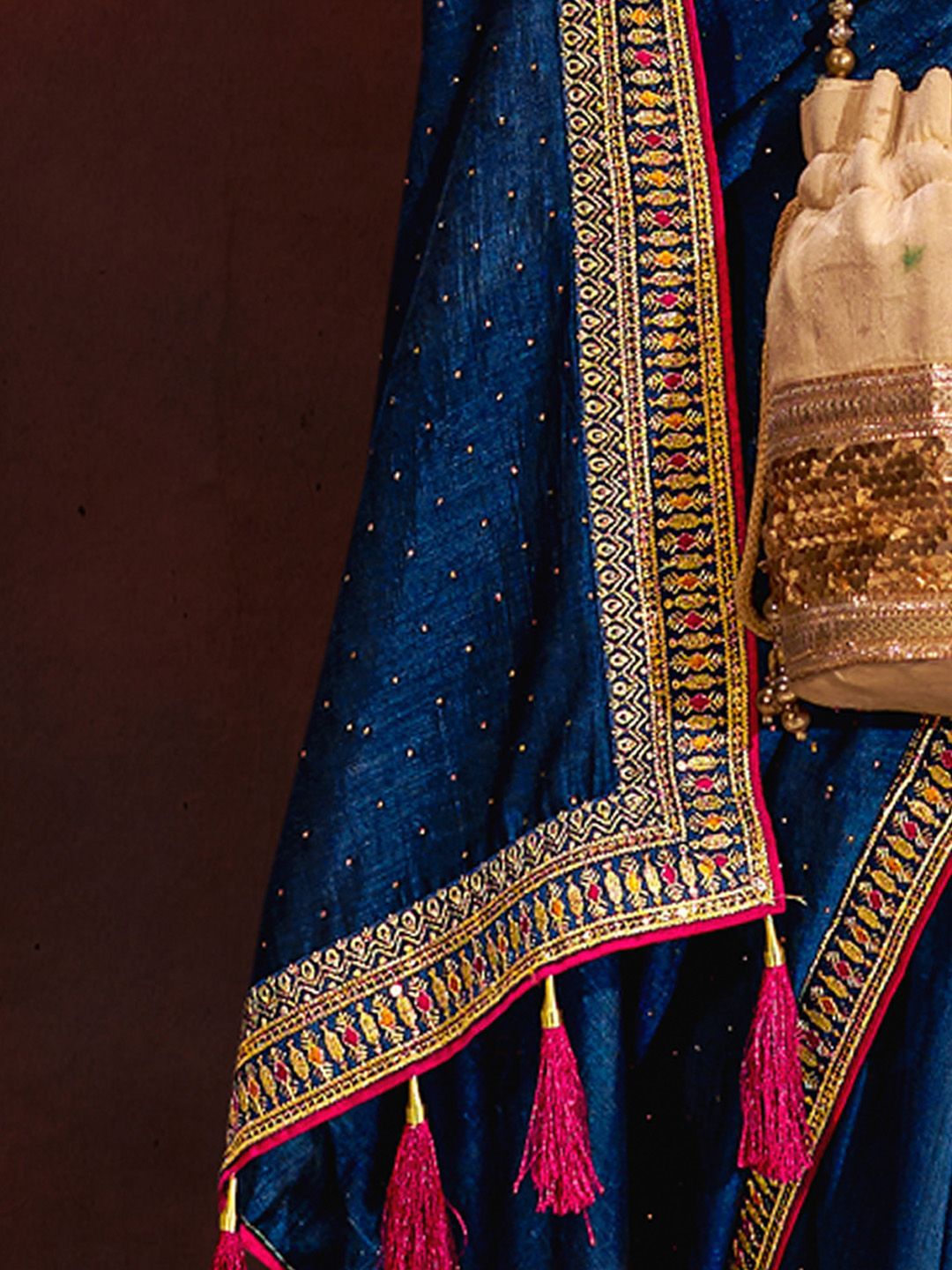 Saree mall Embellished Beads and Stones Sarees