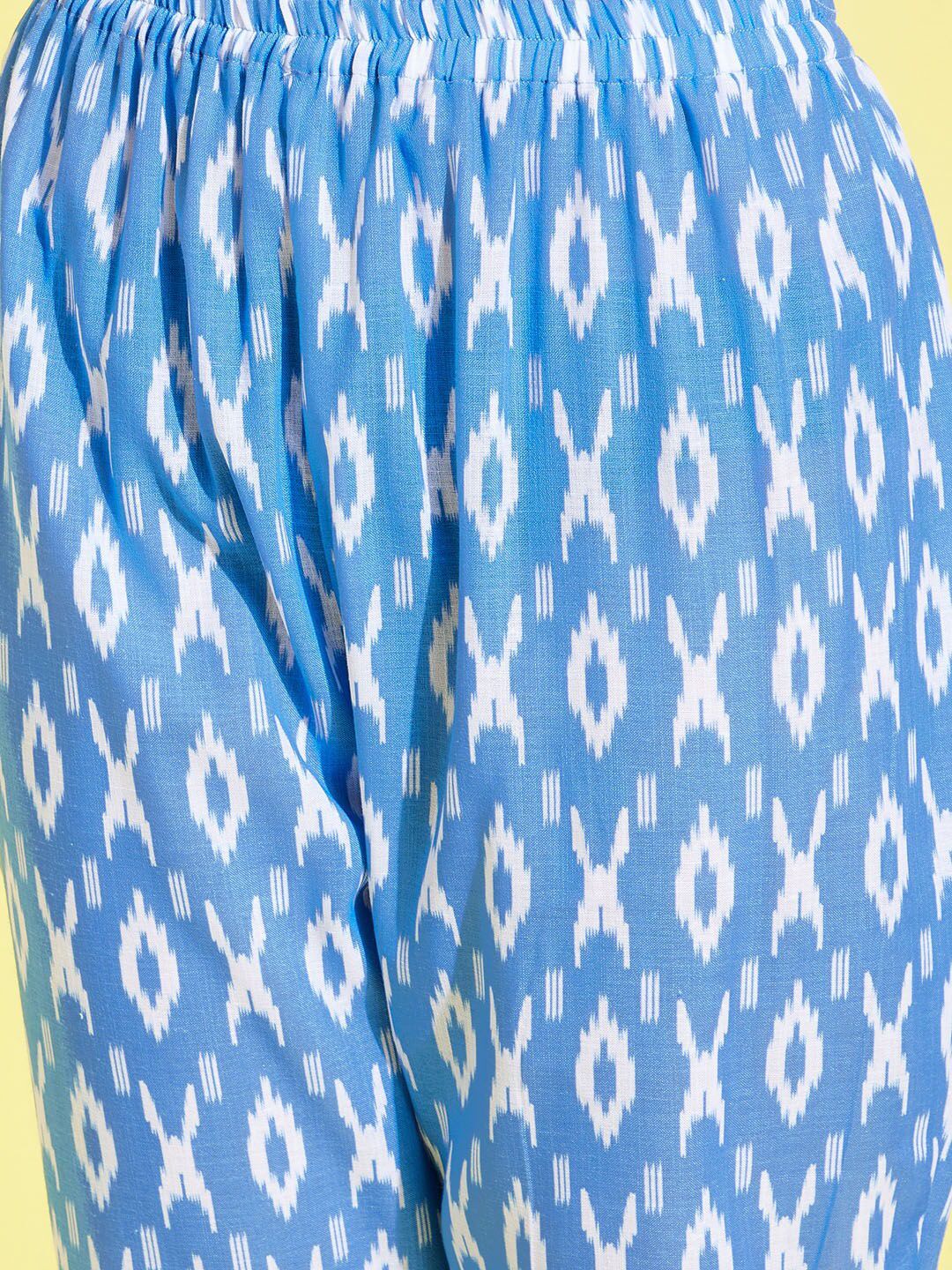 VASTRAMAY Girls Blue Ethnic Motifs Printed Kurta with Trousers