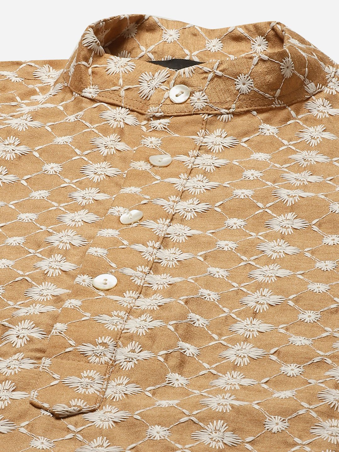 SOJANYA Men Beige & White Ethnic Motifs Embroidered Kurta with Churidar & Jacket