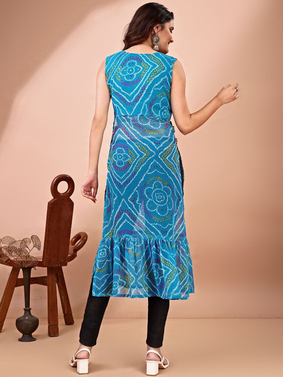 KALINI Bandhani Printed Round Neck Thread Work Georgette Straight Kurta
