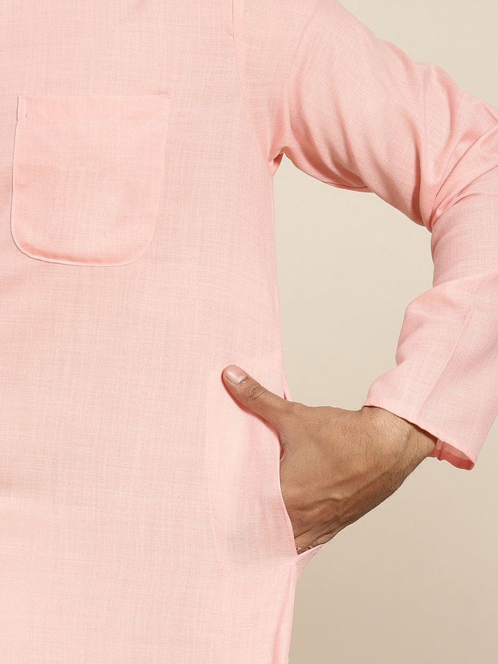 SOJANYA Men Pink Solid Kurta