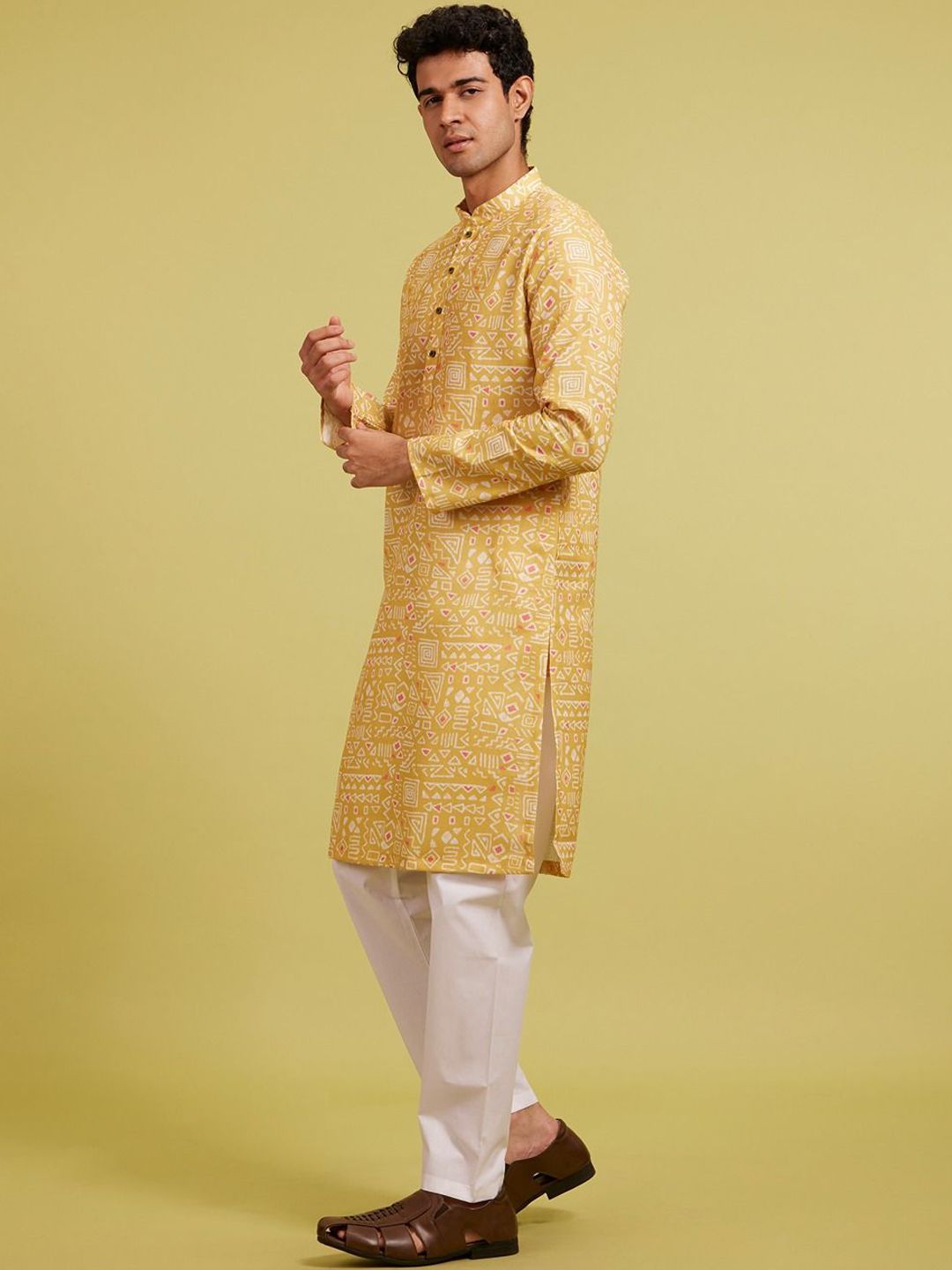Diwas by Manyavar Geometric Printed Cotton Mandarin Collar Straight Kurta
