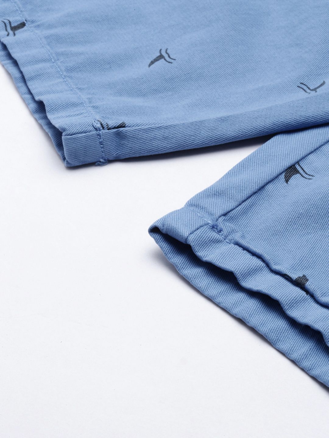 The Indian Garage Co Men Blue Conversational Printed Slim Fit Regular Shorts