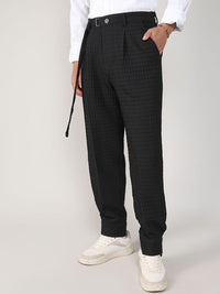 Campus Sutra Men Comfort Mid-Rise Easy Wash Pleated Regular Trousers