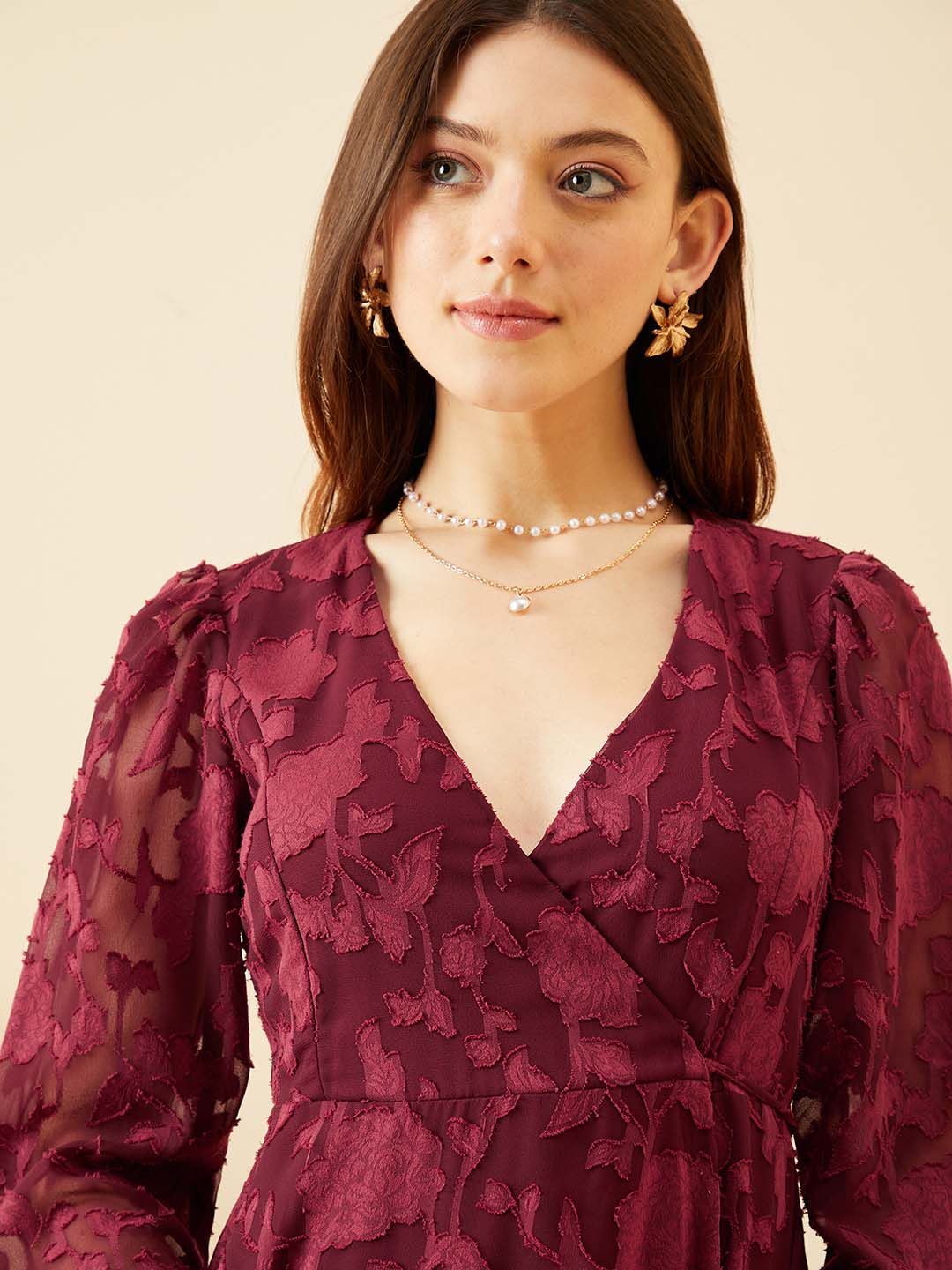 Berrylush Maroon Bishop Sleeve Layered Jacquard Midi Dress