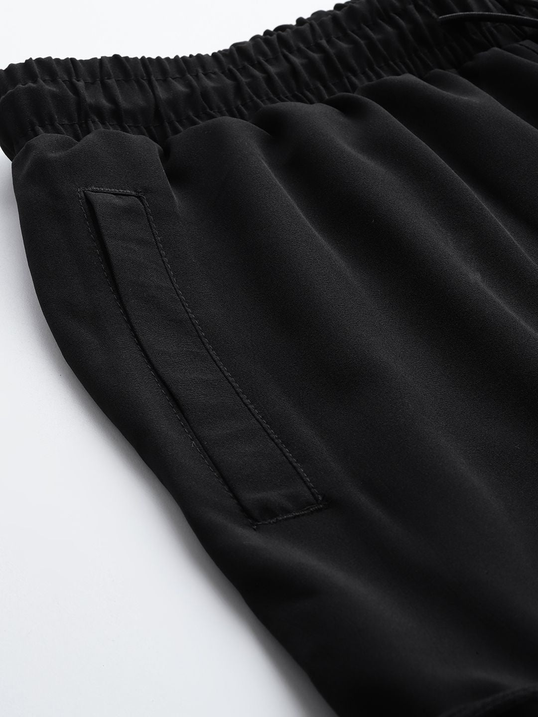 HRX by Hrithik Roshan Men Lifestyle Cargo Style Track Pants