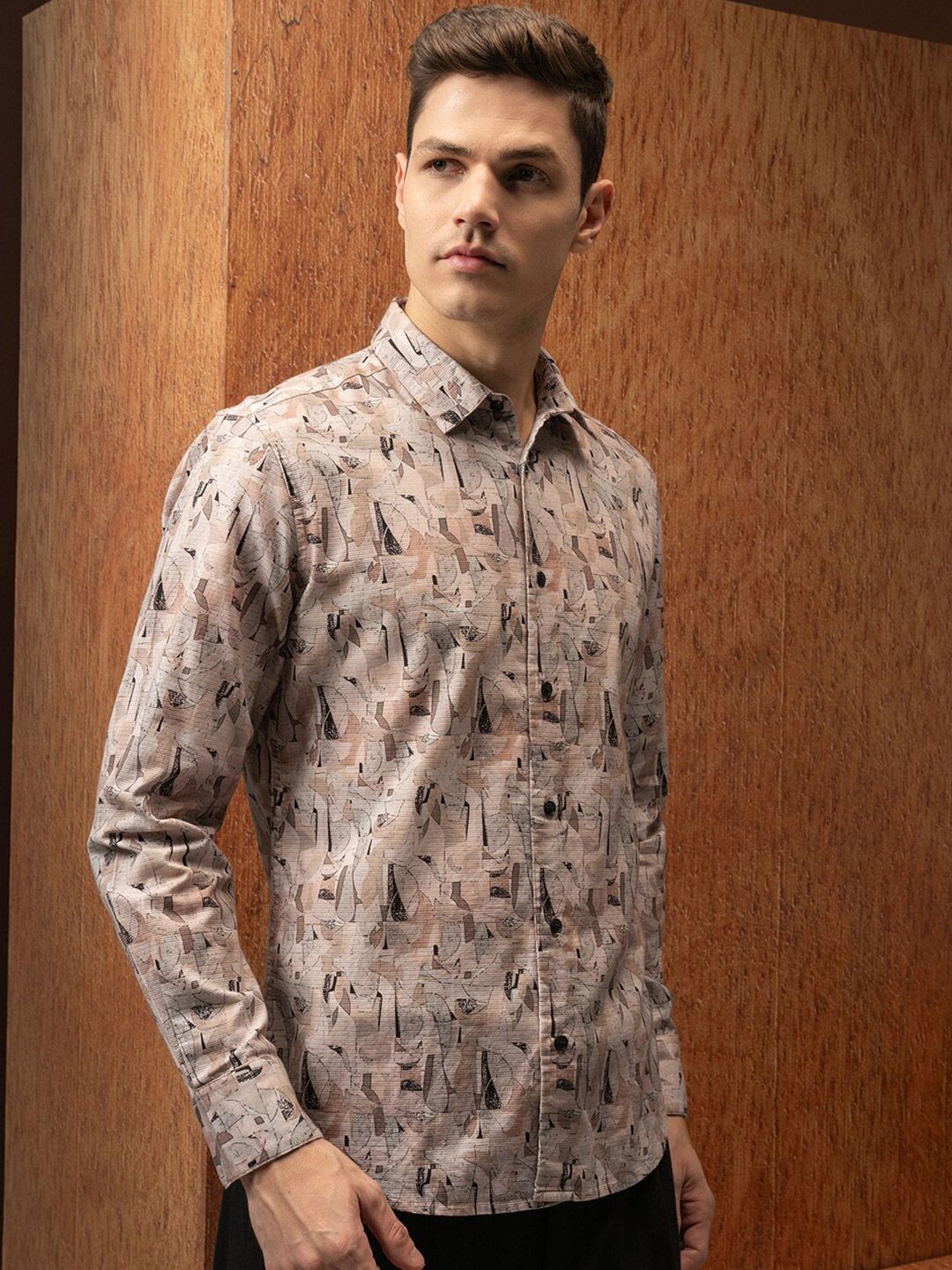 LOCOMOTIVE Slim Fit Printed Opaque Casual Shirt