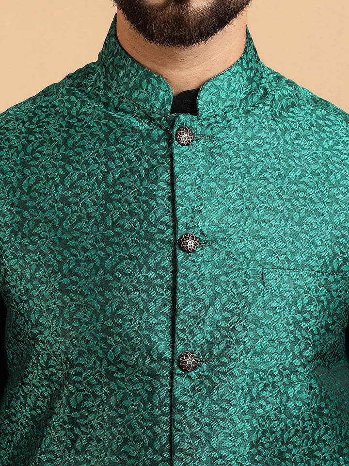 SOJANYA Men Black Solid Kurta with Churidar & Nehru Jacket